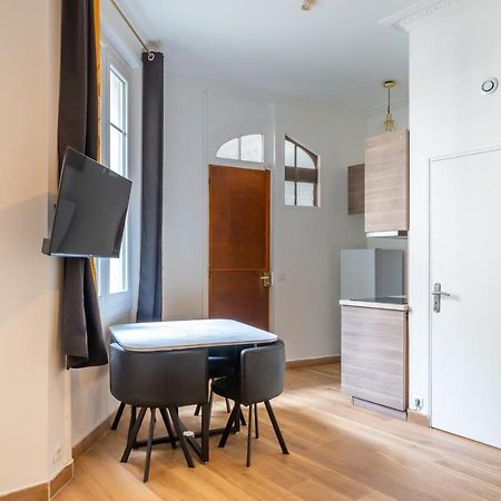 Appartement Metro Alexandre Dumas Paris Exterior photo