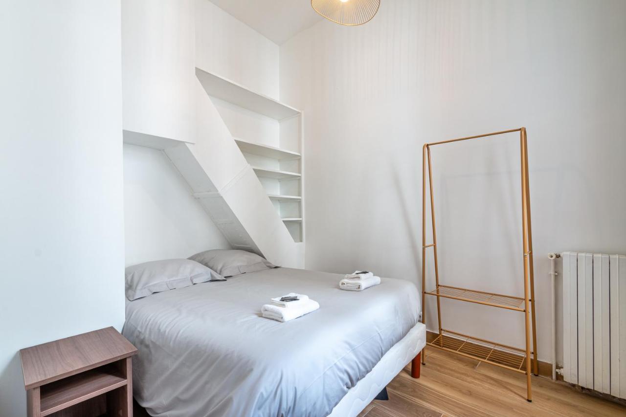 Appartement Metro Alexandre Dumas Paris Exterior photo